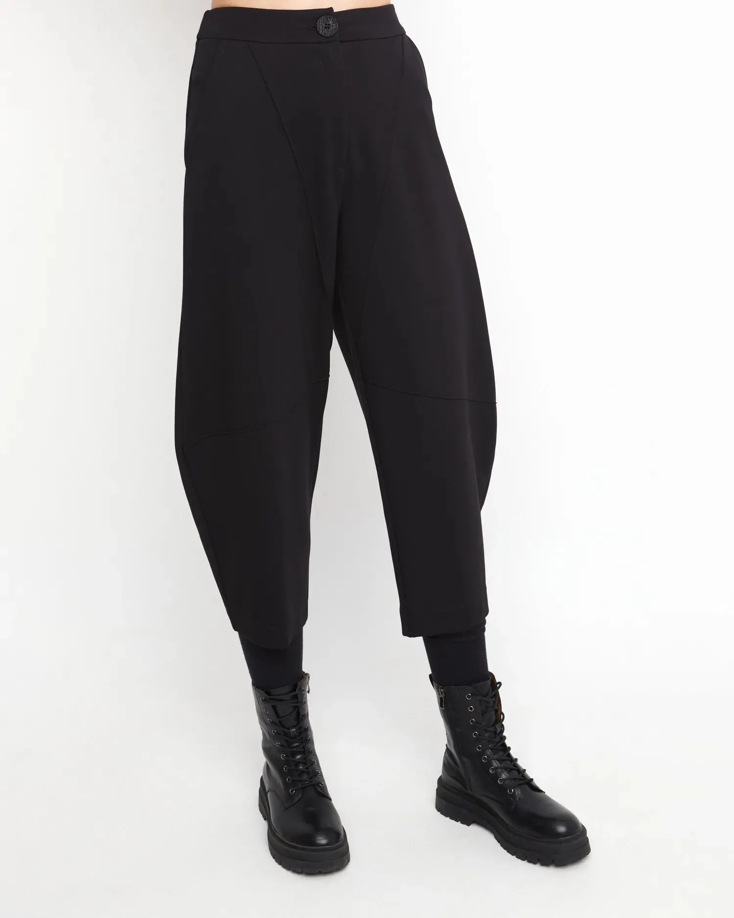 Ozai N Ku B Sharp Pants, Black